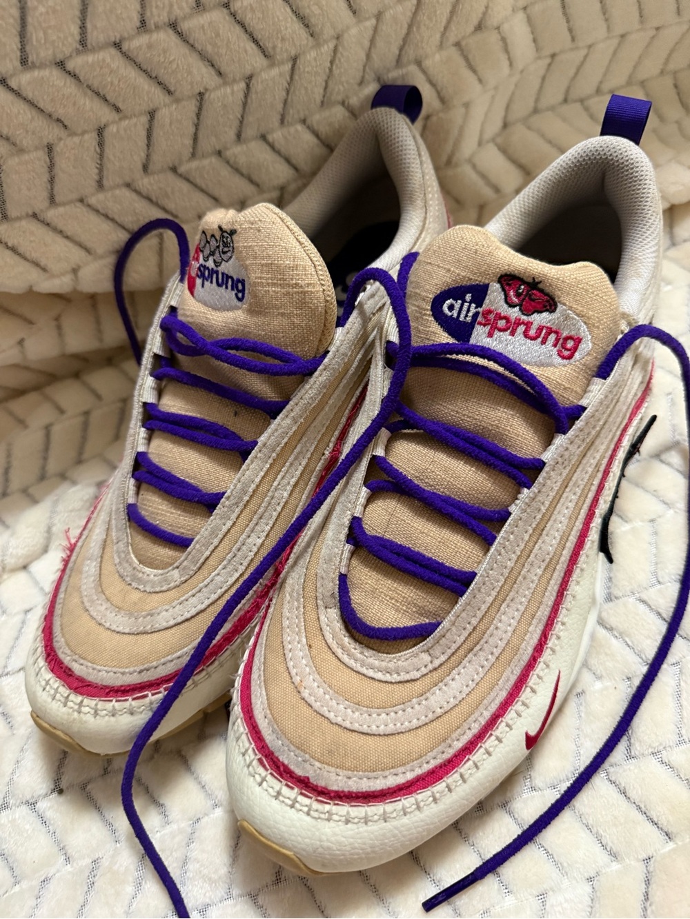 Nike Air Sprung Women's Beige White Pink Athletic Sneakers with Purple Laces